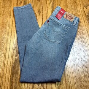NWT Levi's Women's 711 Skinny Jeans 28x29 Low Rise Slim Striped Denim Light Wash